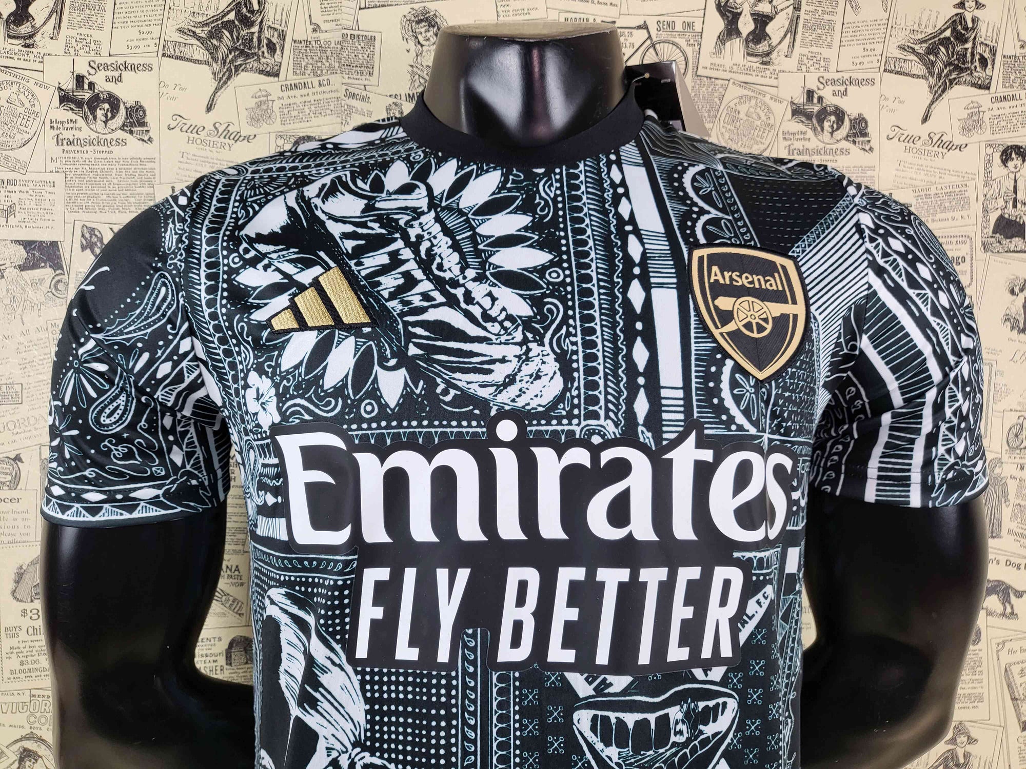 Camisa Arsenal F.C. "Black and White Style" 23/24 (Versão Torcedor) | EDIÇÃO ESPECIAL