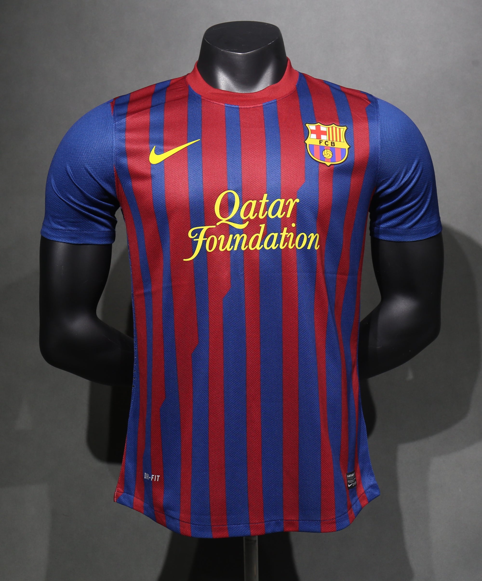 Camisa Barcelona Home 11/12 (Versão Jogador Retrô)
