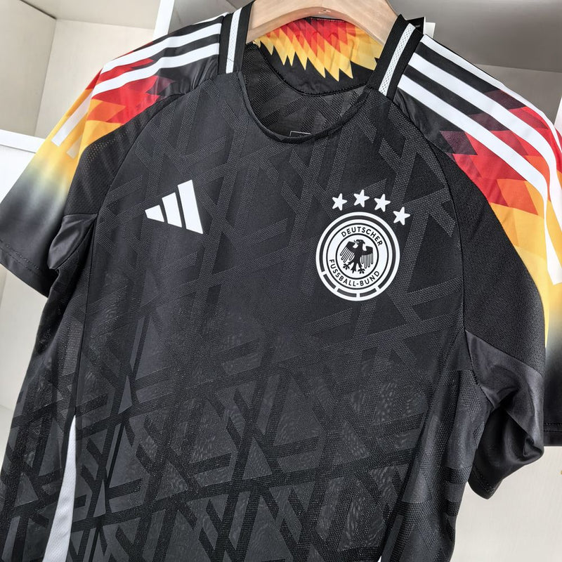 Camisa Alemanha Seleção "Black Version" 24/25 (Versão Torcedor) | EDIÇÃO ESPECIAL