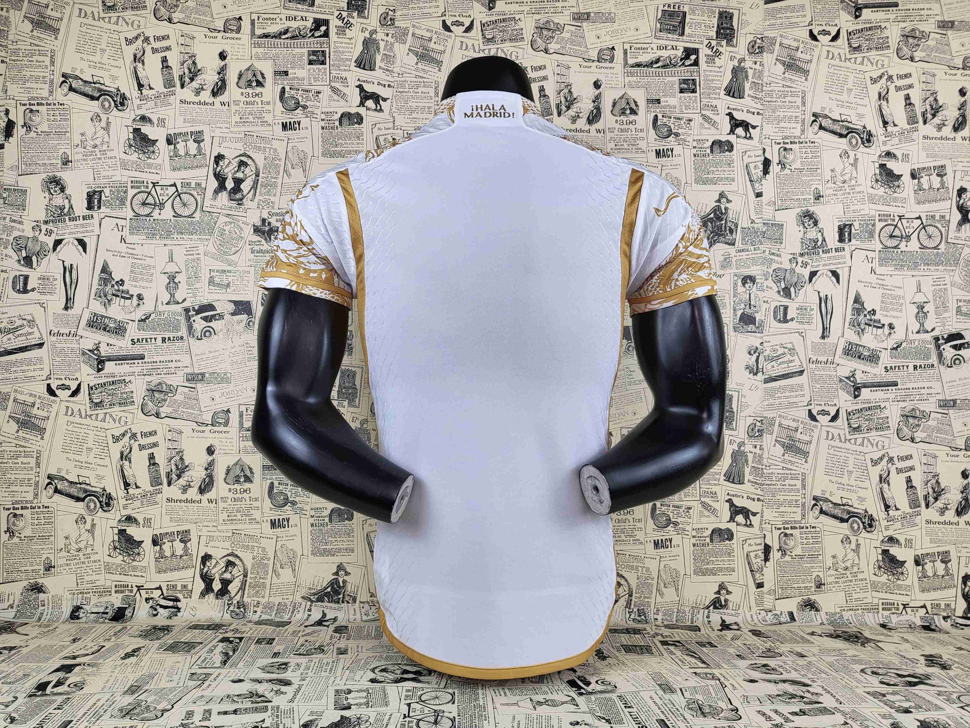 Camisa Real Madrid "Golden-White Style" 23/24 (Versão Jogador) | EDIÇÃO ESPECIAL