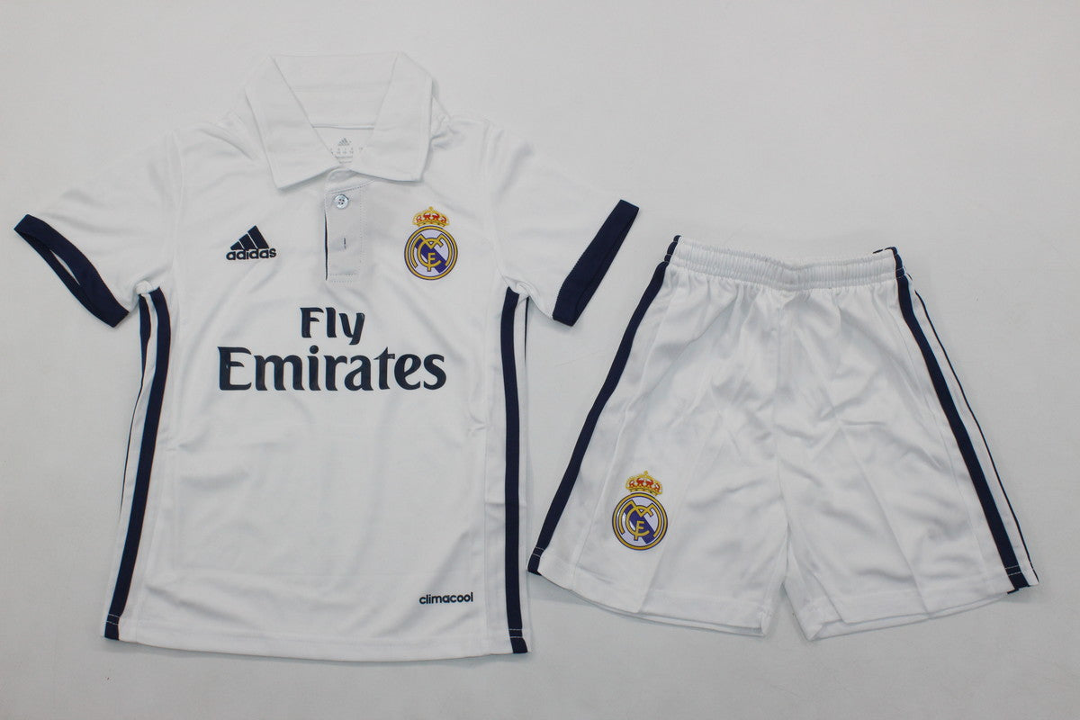 Kit Real Madrid Home 16/17 Conjunto Infantil (Versão Torcedor Retrô)