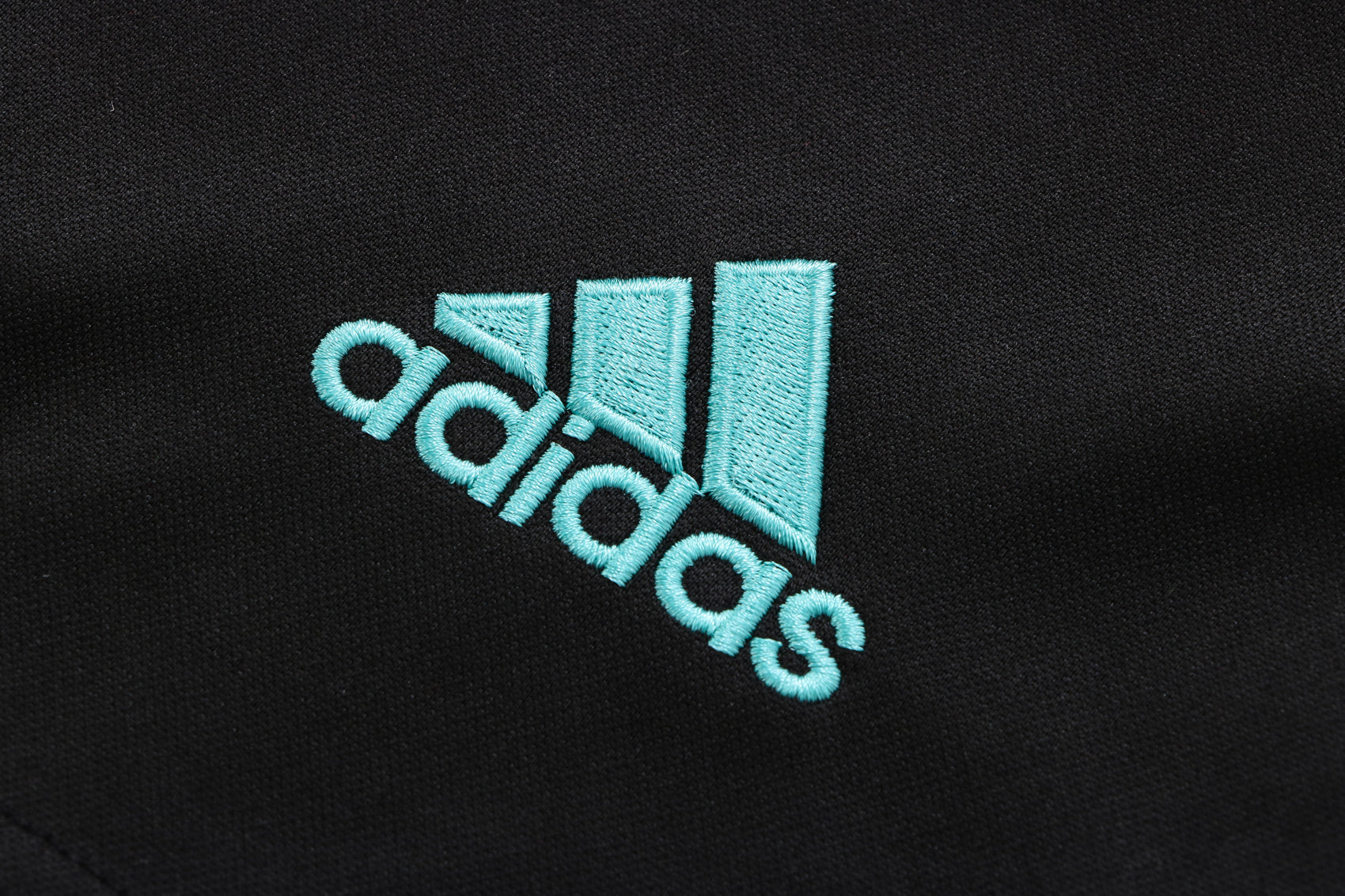 Chelsea FC Home Shirt 03/05 (Retro Fan Version)