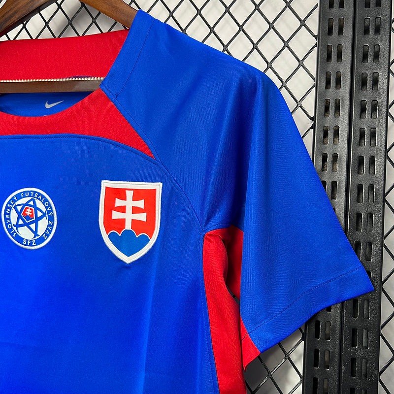 Camisa Slovakia l - 24/25