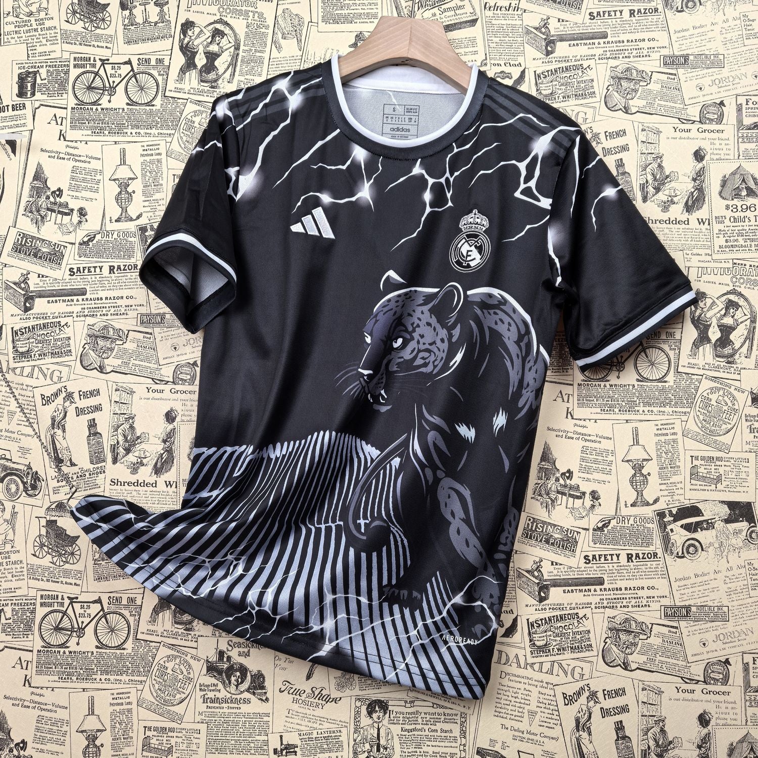 Camisa Real Madrid "Black Panther" 24/25 (Versão Torcedor) | EDIÇÃO ESPECIAL