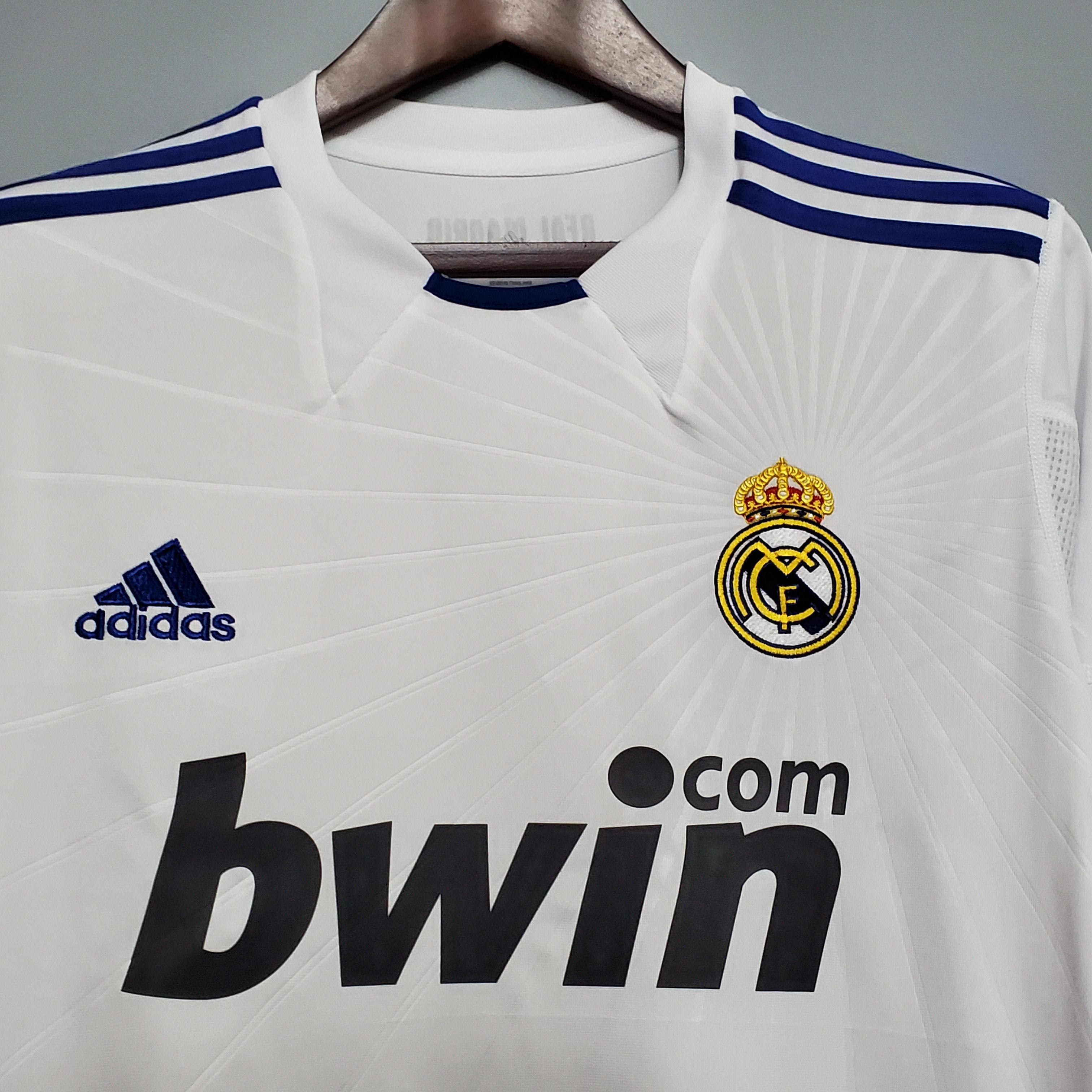 Camisa Real Madrid Home 10/11 (Versão Retrô)