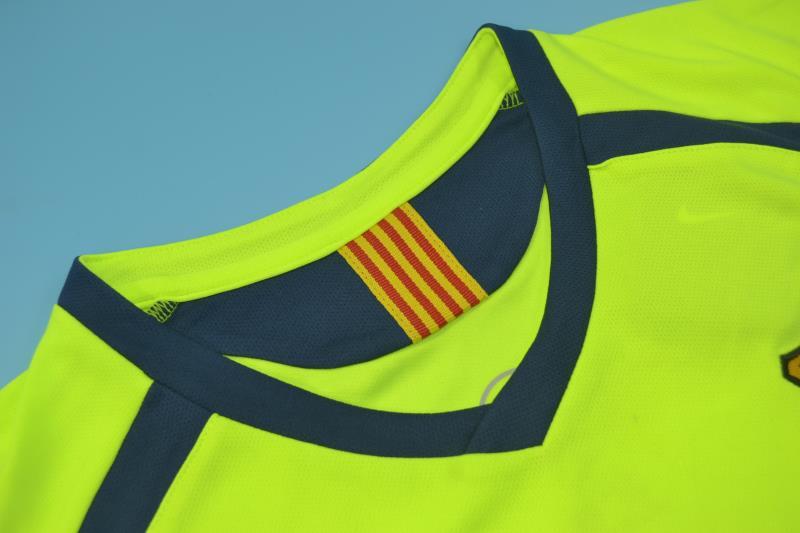 Kit Barcelona Away Conjunto Infantil 05/06 (Versão Retrô)