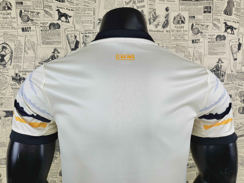 Camisa Clube Atlético Mineiro "RAIZ A LUTA" 23/24 (Versão Torcedor) | EDIÇÃO ESPECIAL