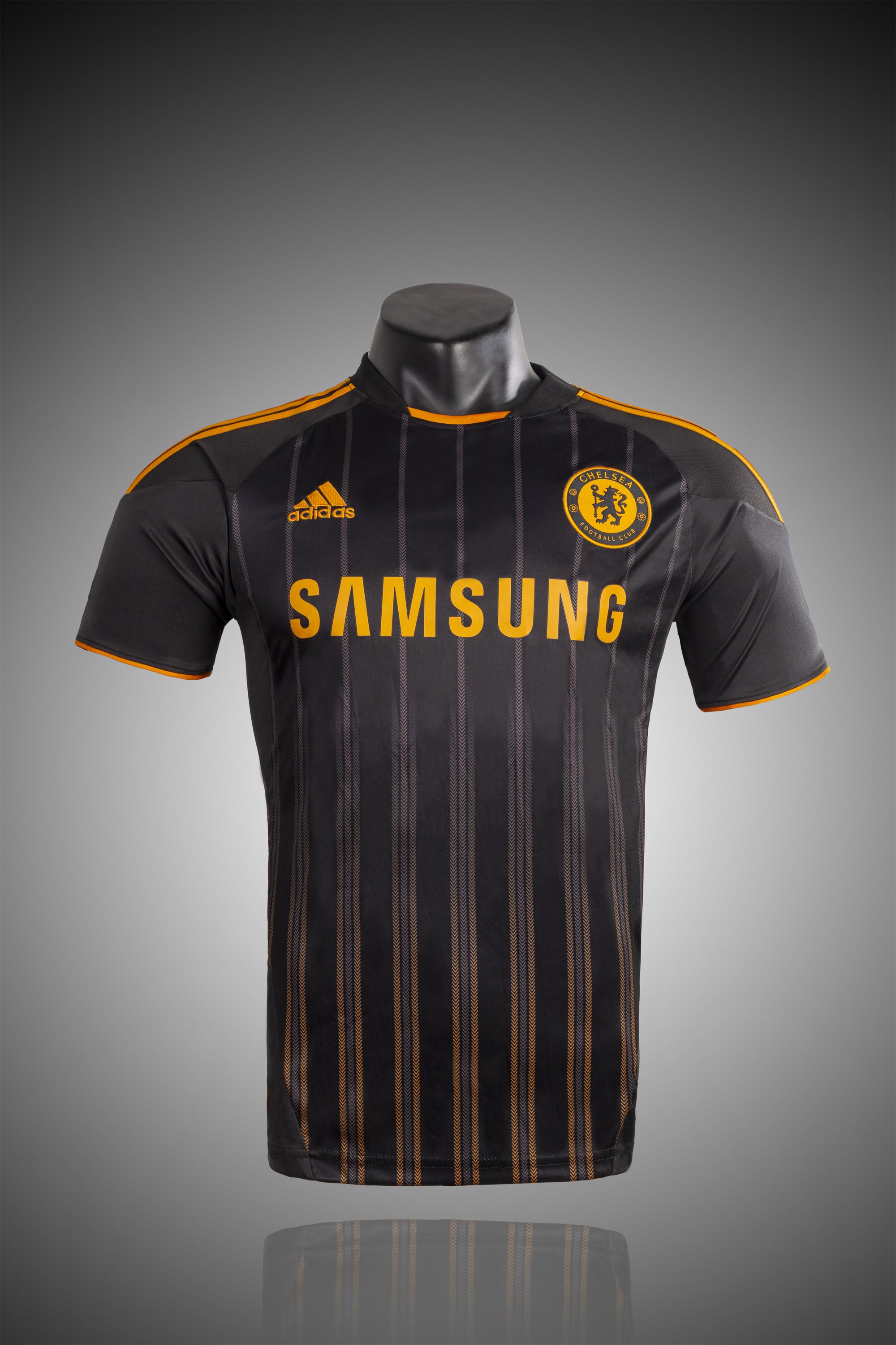 Chelsea FC Home Shirt 03/05 (Retro Fan Version)