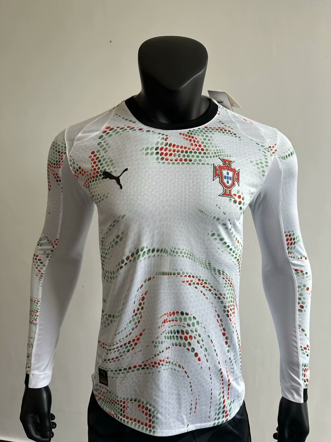 Camisa Seleção Portuguesa Away 25/26 (Versão Manga Longa Jogador)