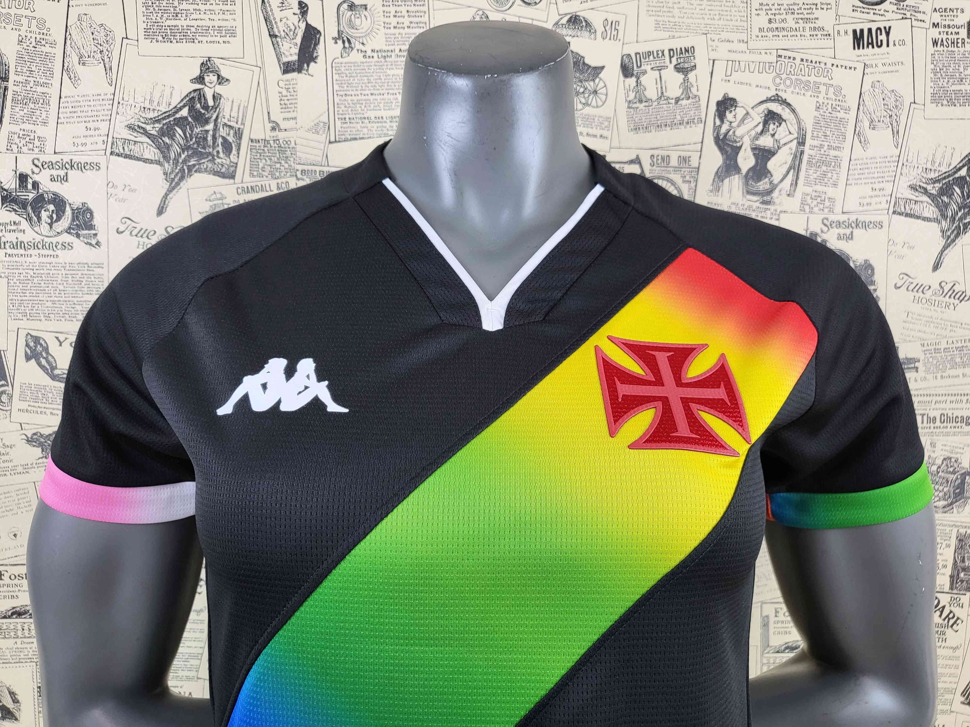 Camisa Feminina CR Vasco da Gama "Rainbow" 23/24 (Versão Torcedor) | EDIÇÃO ESPECIAL