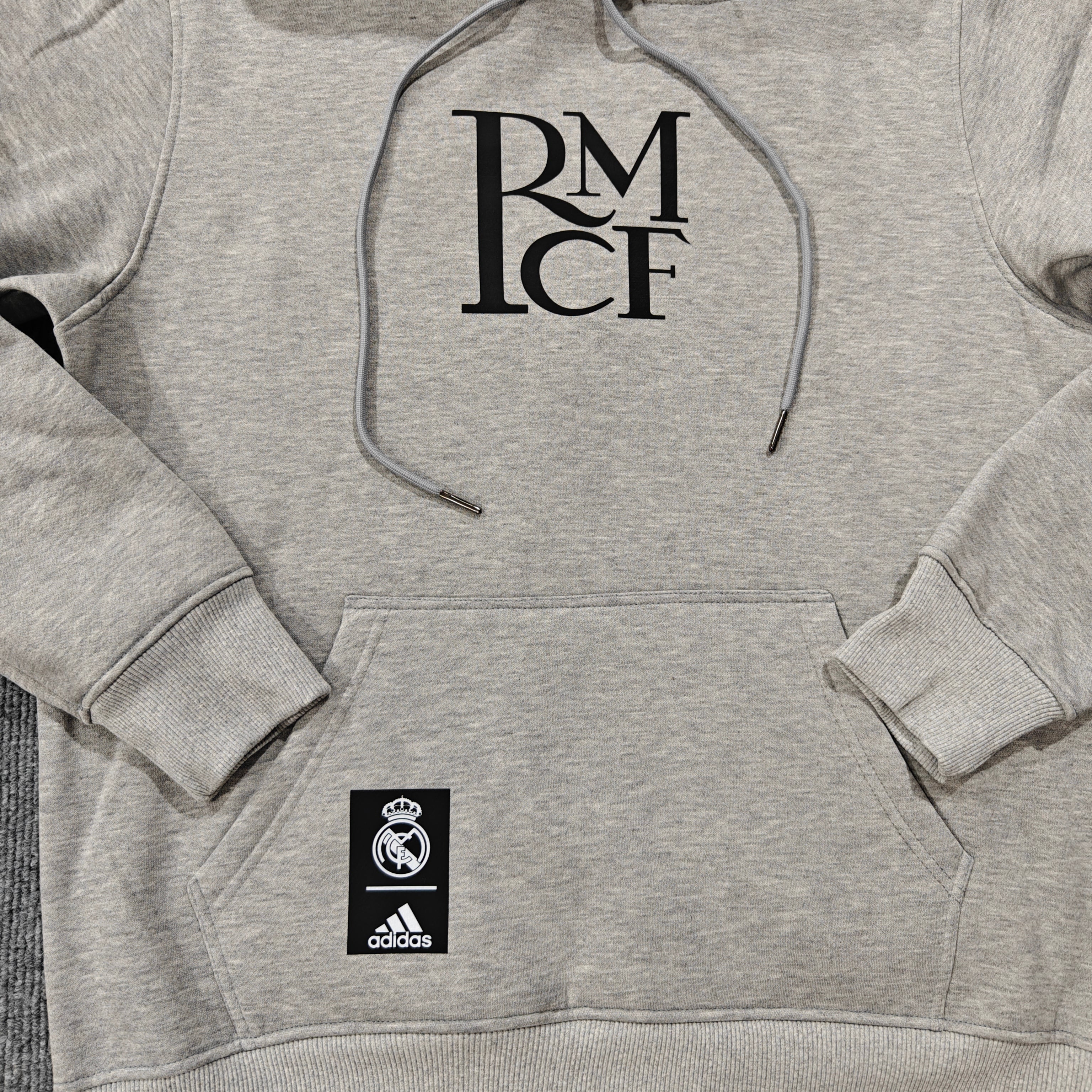 Real Madrid CF Chest Logo Sweatshirt | RMCF