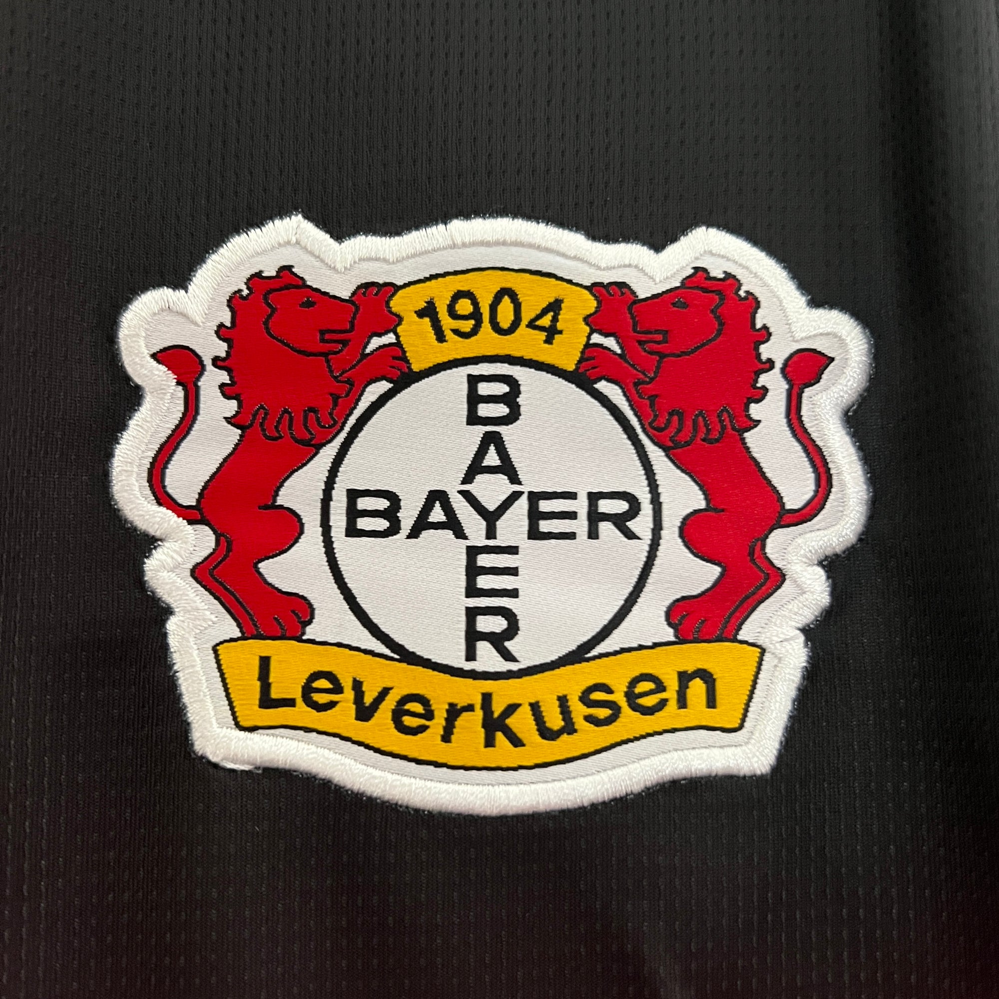 Camisa Bayer Leverkusen Home 23/24 (Versão Torcedor)