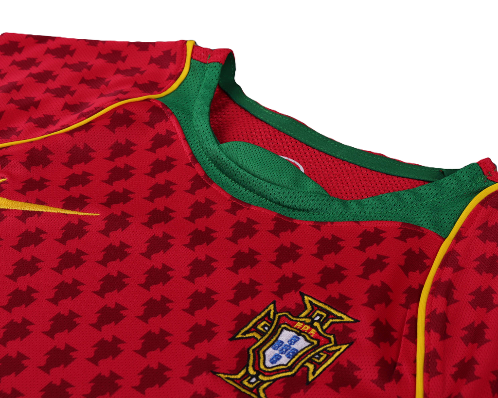 Kit Seleção Portuguesa Home 2004 Conjunto Infantil (Versão Curta Retrô)
