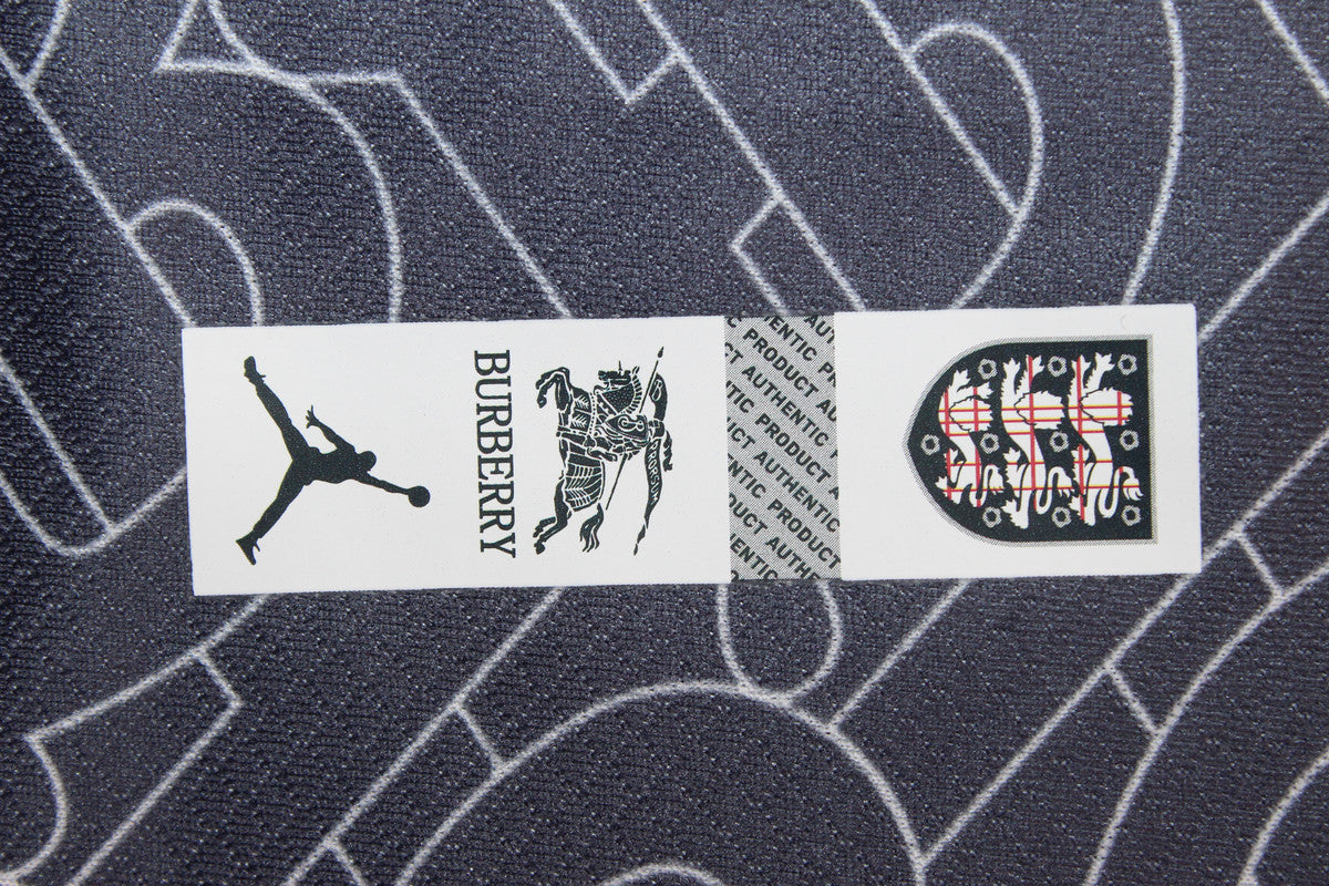 Camisa Seleção da Inglaterra "Air-Jordan/Burberry" (Versão Torcedor) | EDIÇÃO ESPECIAL
