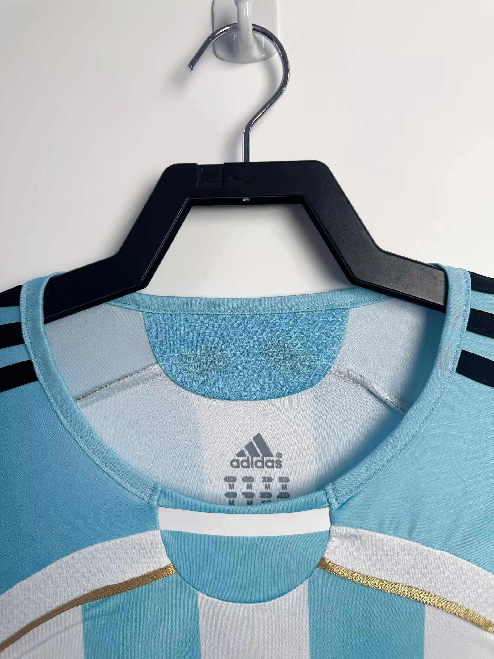Camisa Seleção Argentina Home 2006 (Versão Manga Longa Retrô)