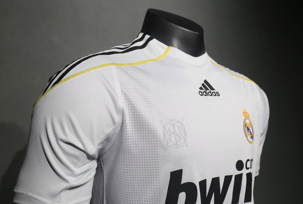 Real Madrid Home Shirt 09/10 (Retro Player Version) 