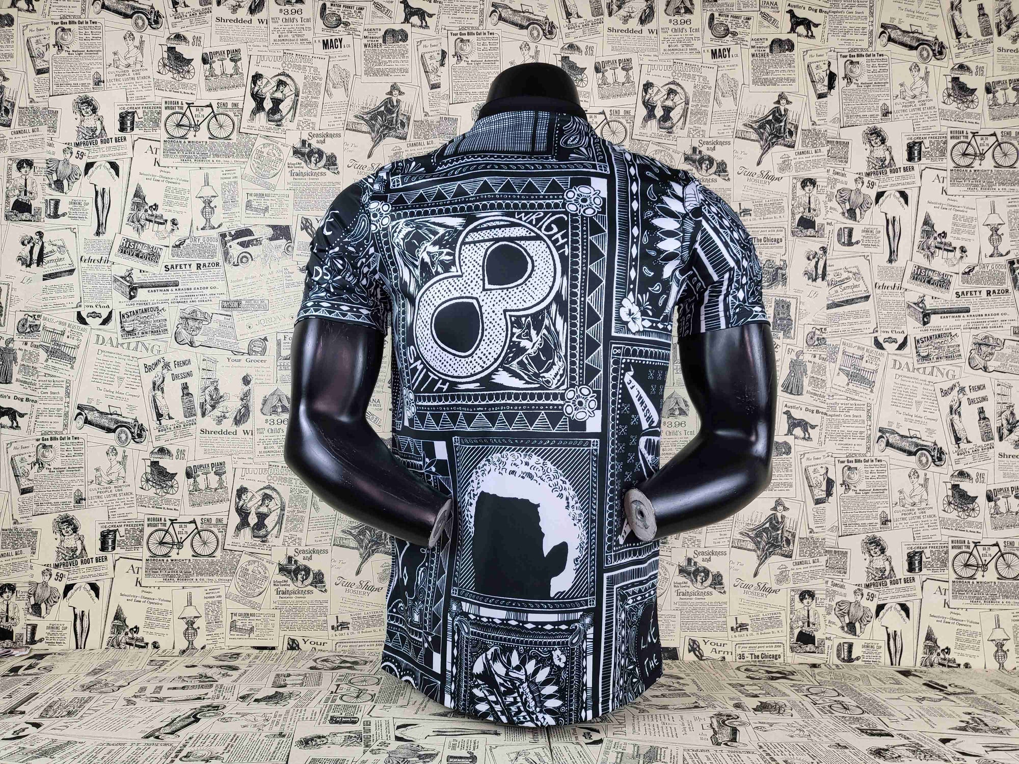 Camisa Arsenal F.C. "Black and White Style" 23/24 (Versão Torcedor) | EDIÇÃO ESPECIAL