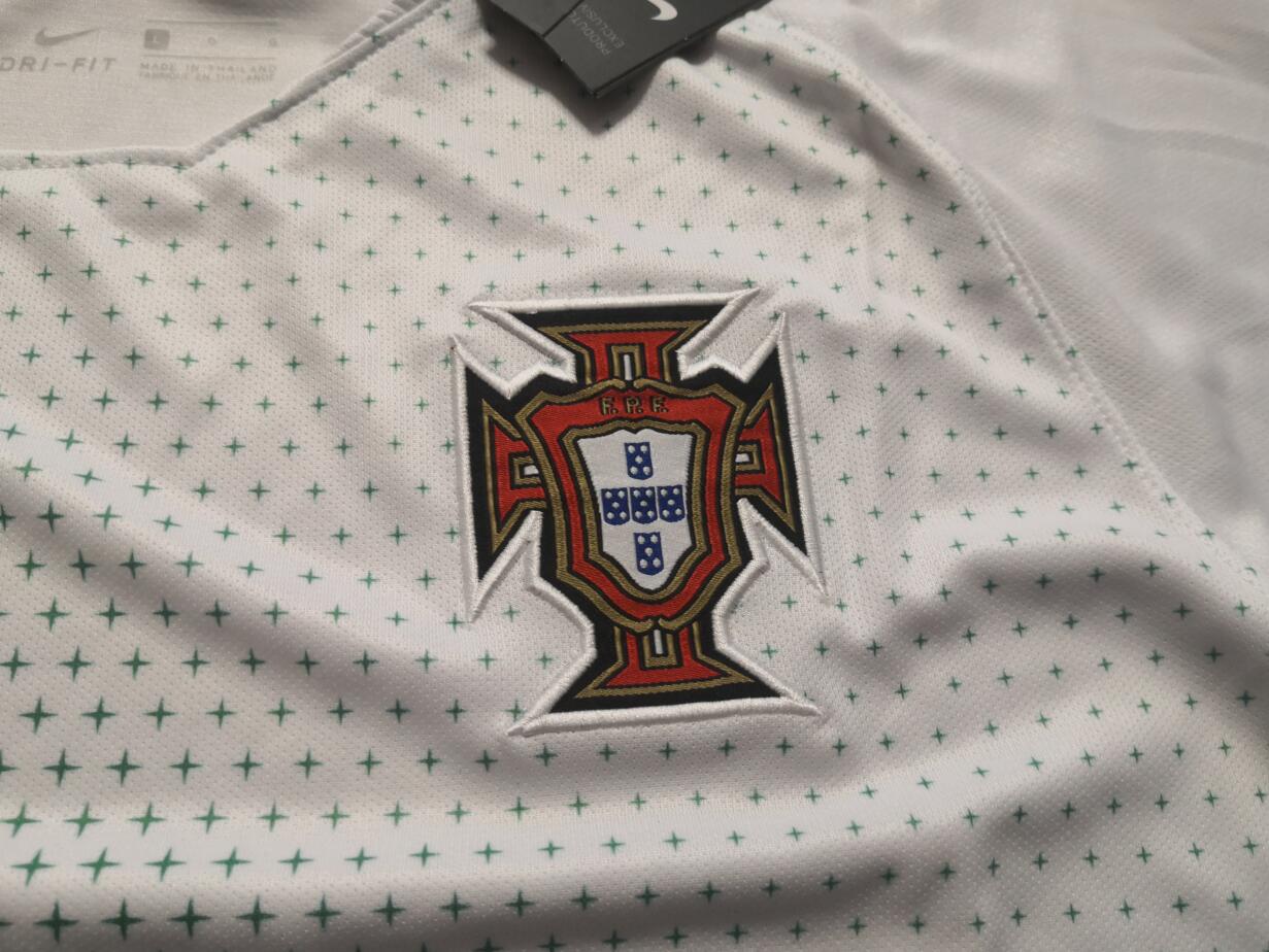 Camisa Seleção Portuguesa Away 2018 (Versão Torcedor Retrô)