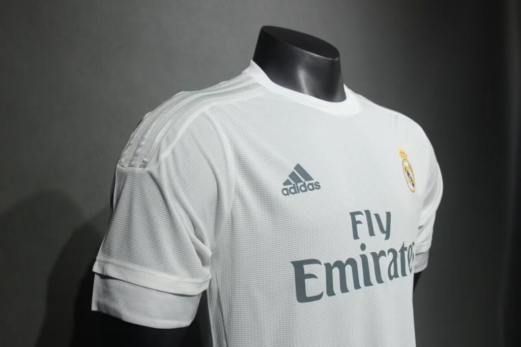 Camisa Real Madrid Home 15/16 (Versão Jogador Retrô)