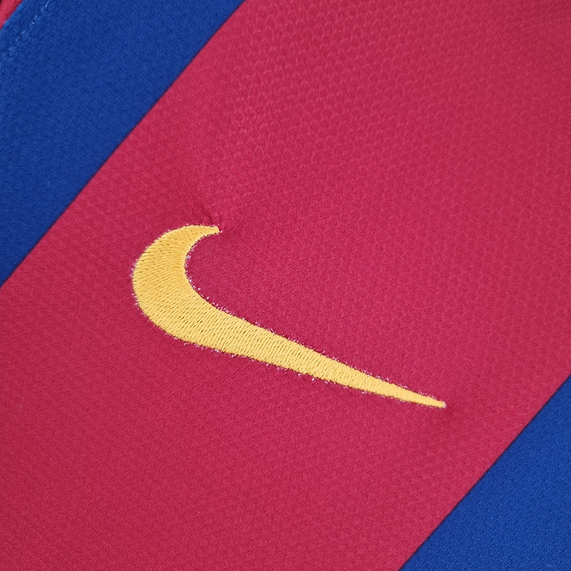 Camisa Barcelona Home 10/11 (Versão Manga Longa Retrô)