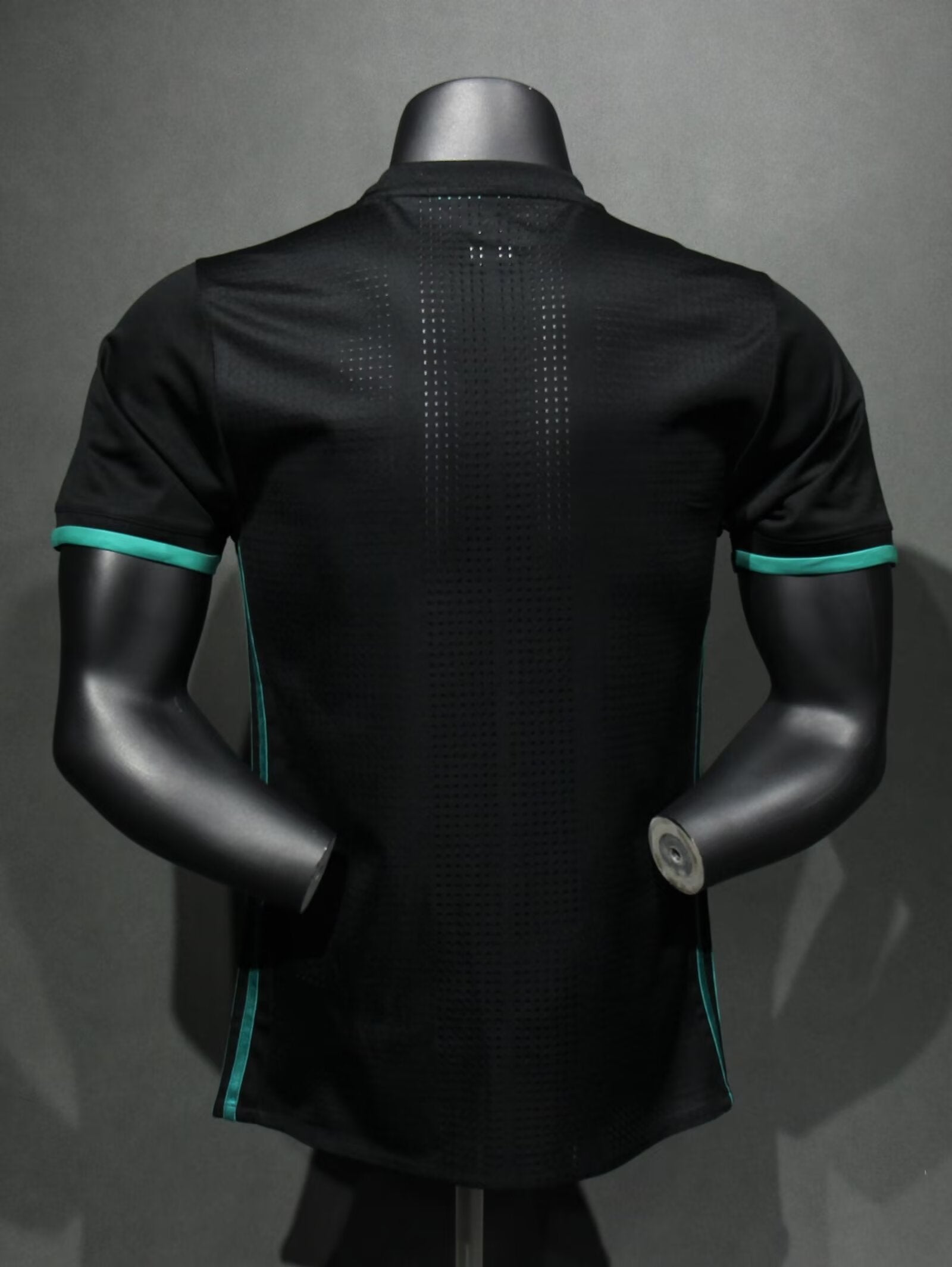 Camisa Real Madrid Away 17/18 (Versão Jogador Retrô)