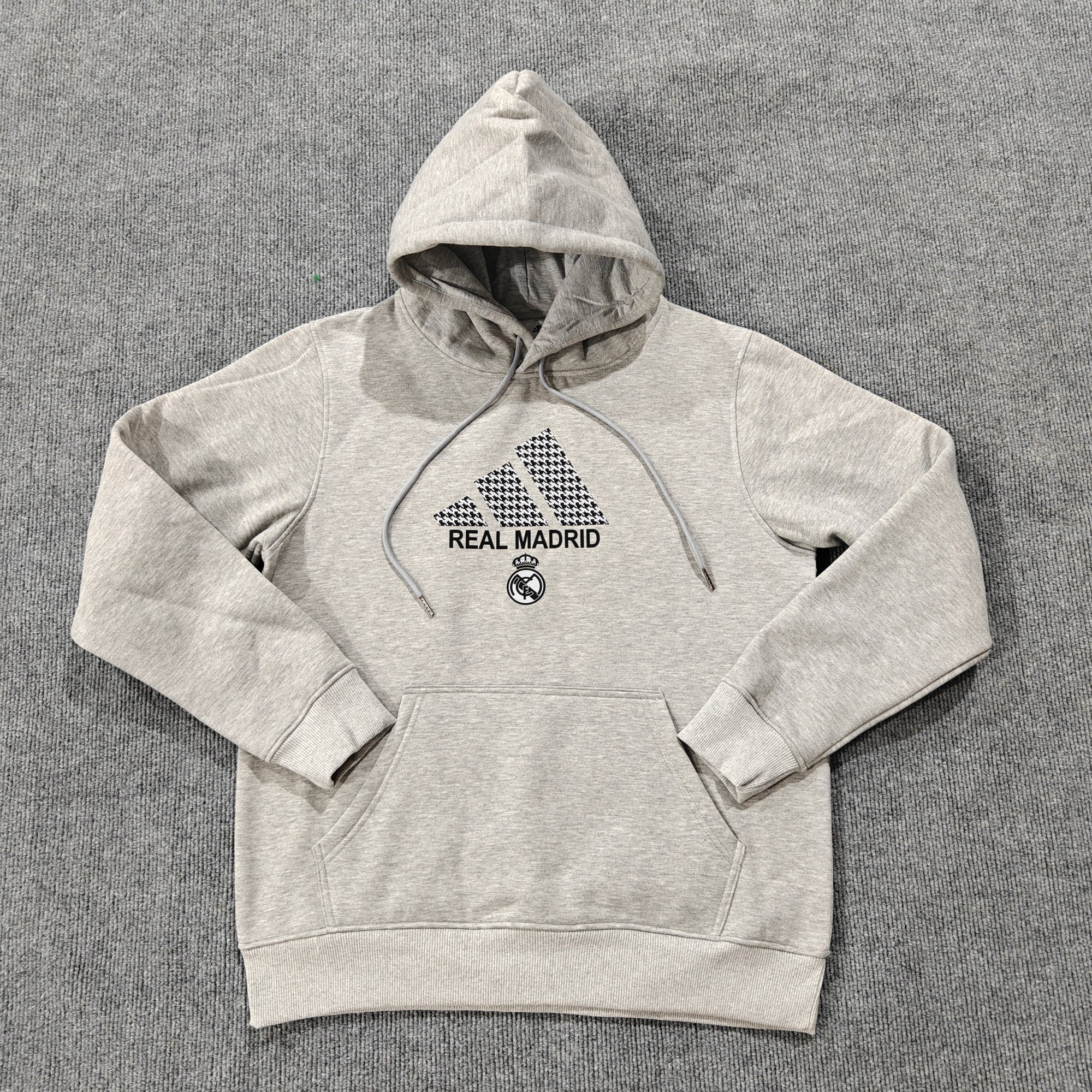 Moletom Real Madrid CF | Adidas Chest Logo