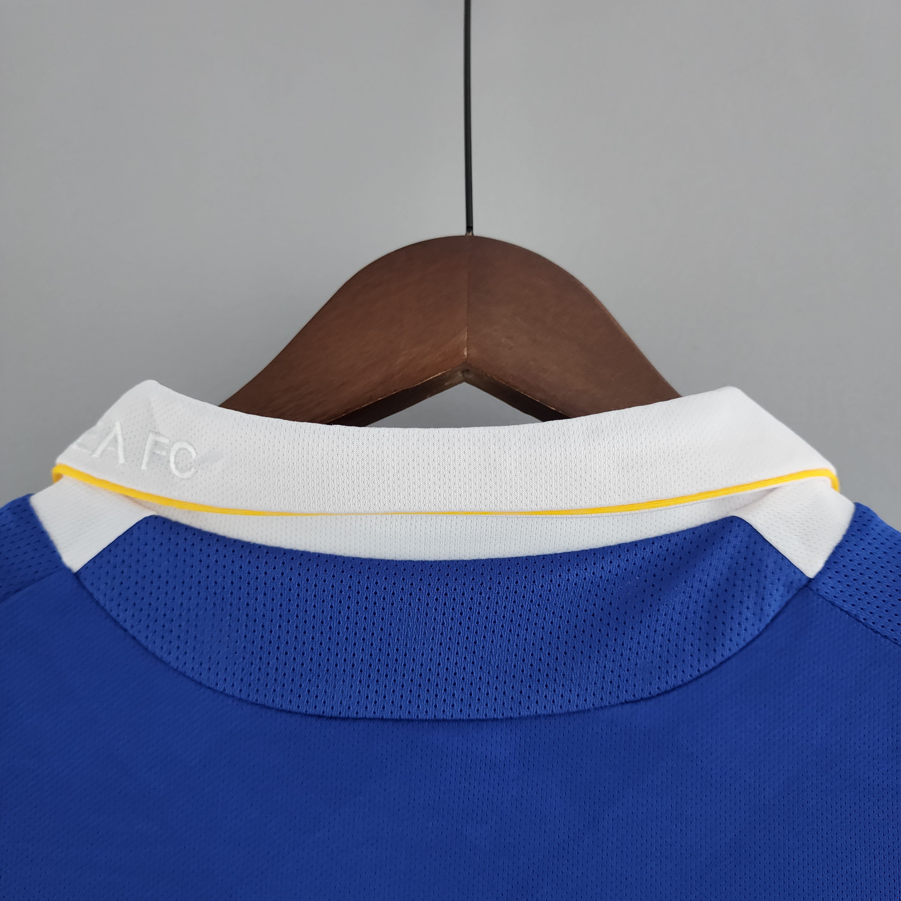 Chelsea FC Home Shirt 03/05 (Retro Fan Version)