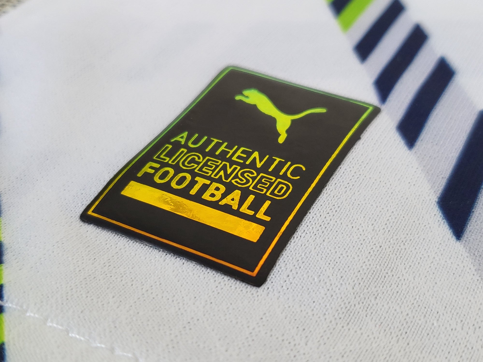 Camisa Manchester City "Green, White and Blue" 23/24 (Versão Jogador) | EDIÇÃO ESPECIAL