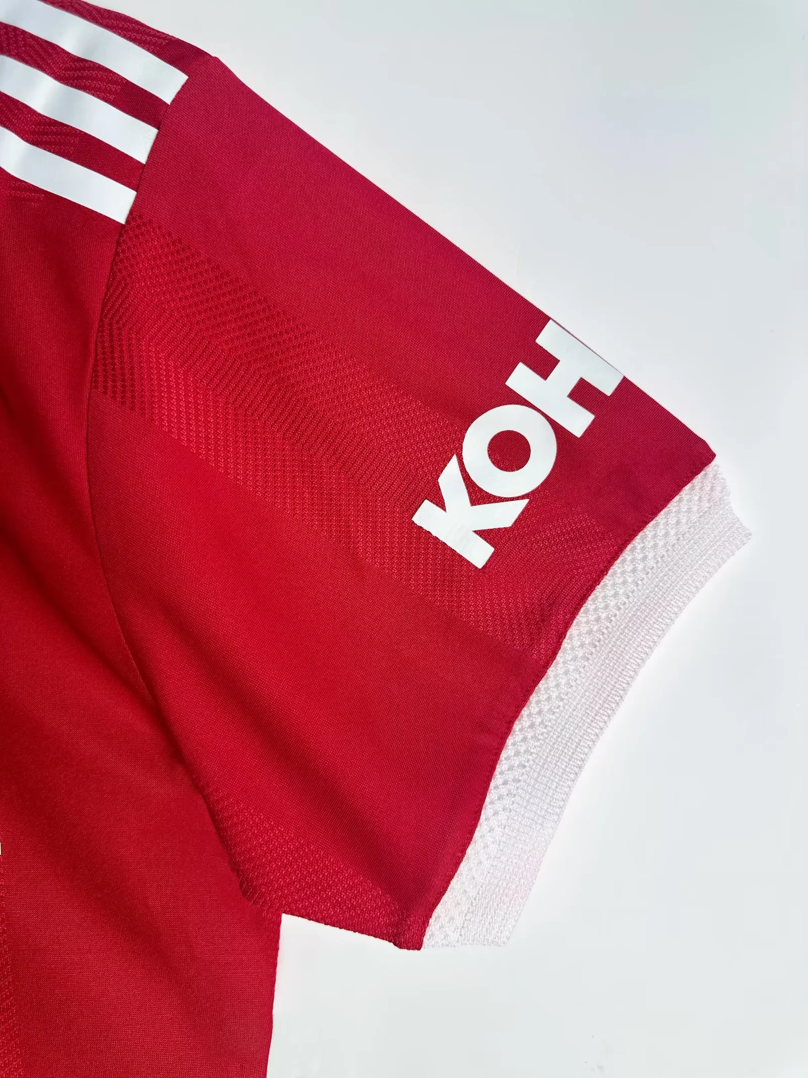 Camisa Manchester United Home 21/22 (Versão Jogador Retrô)