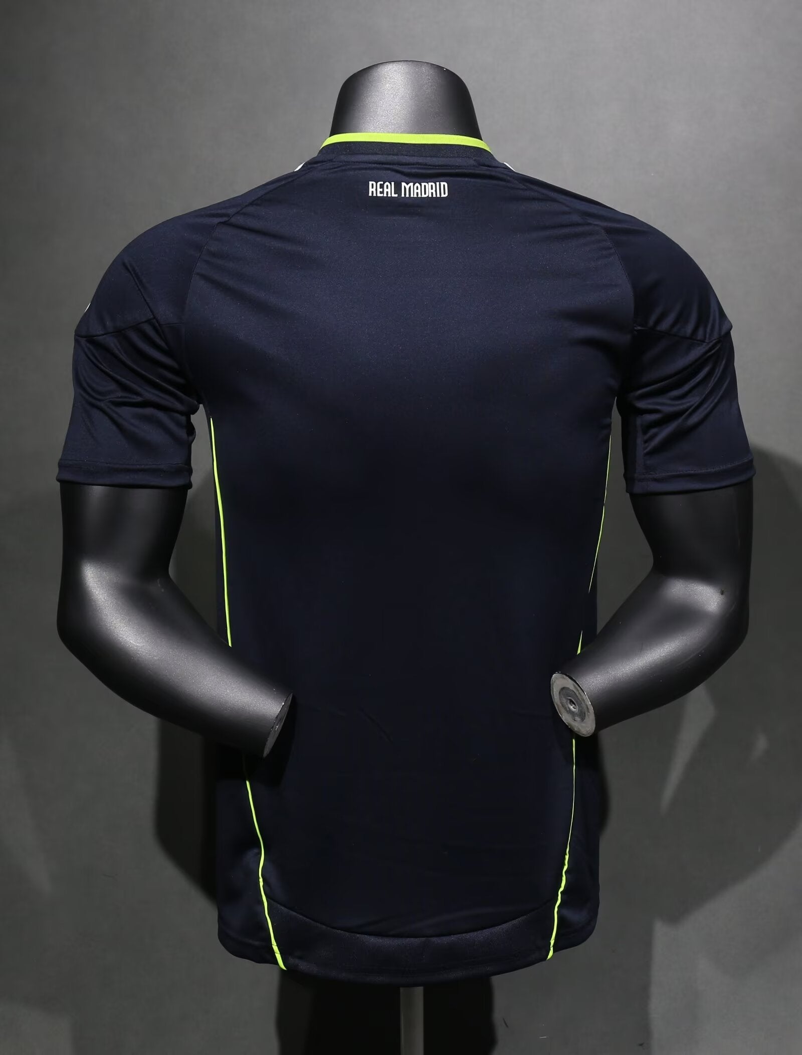 Camisa Real Madrid Away 10/11 (Versão Jogador Retrô)