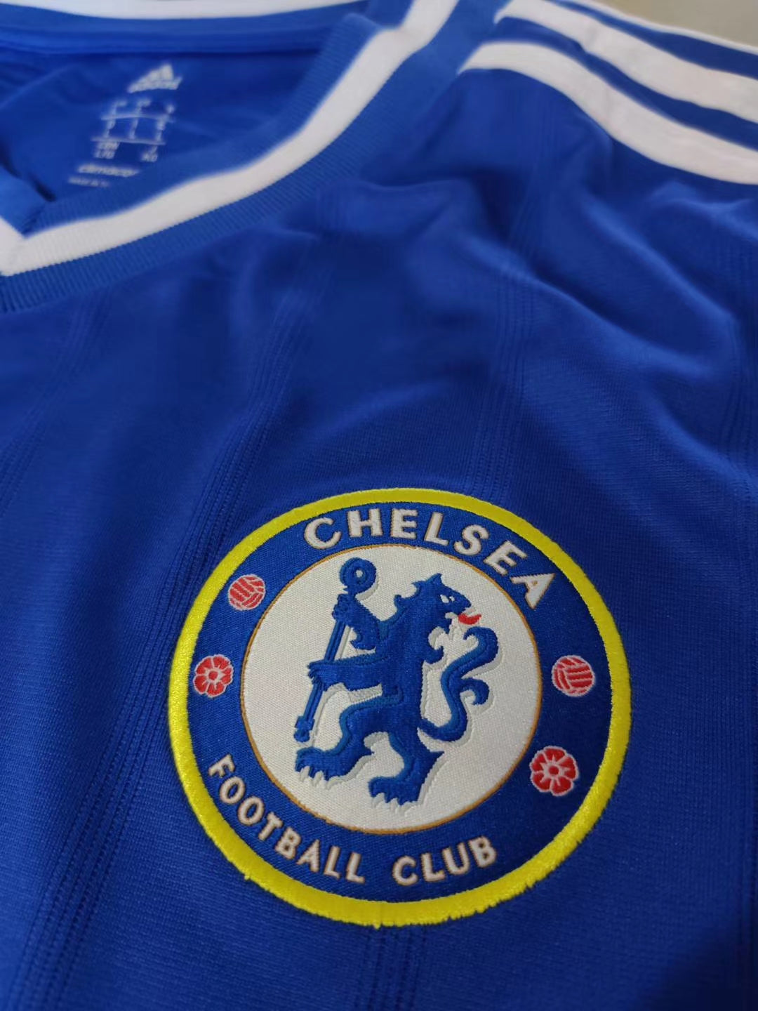Chelsea FC Home Shirt 03/05 (Retro Fan Version)