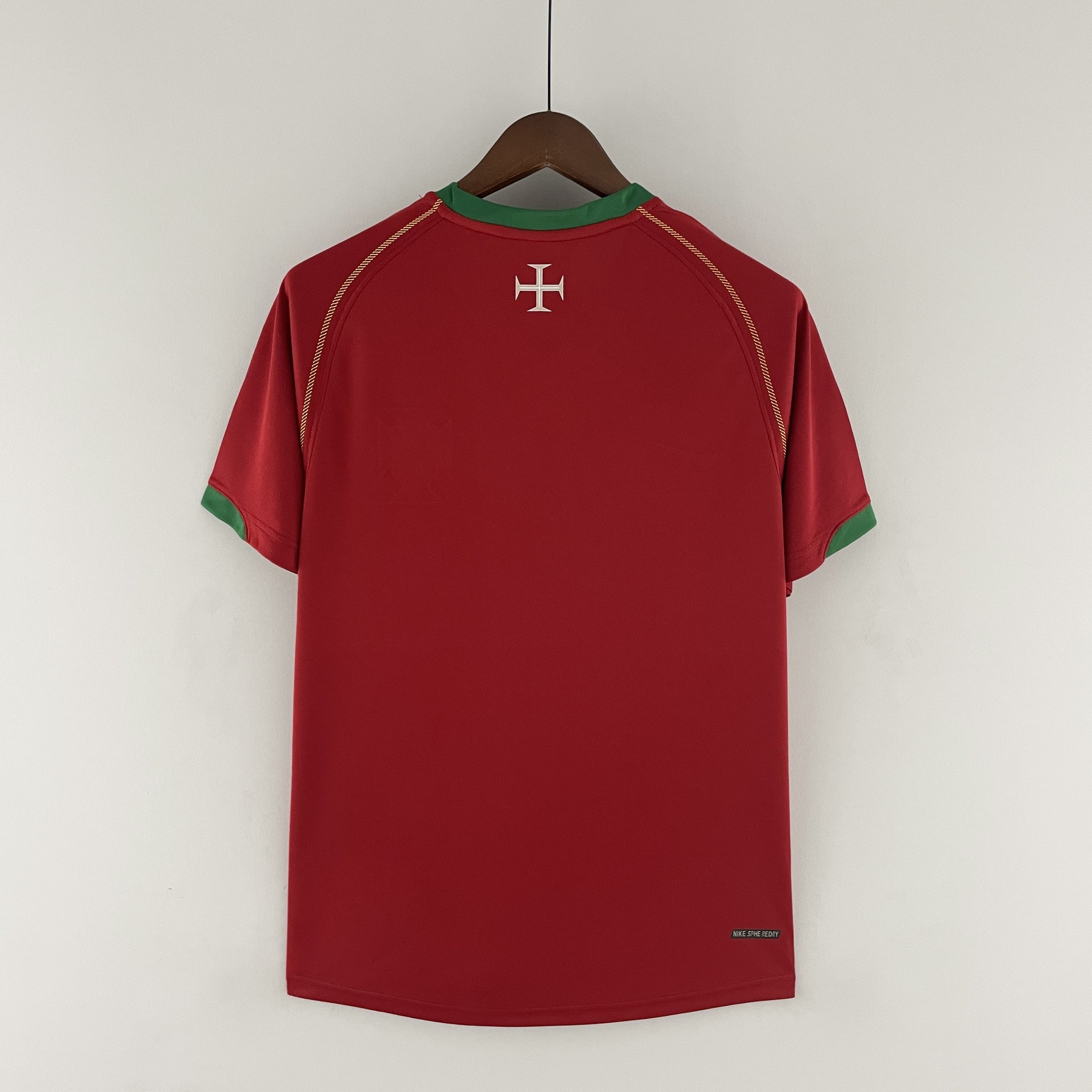 Camisa Seleção Portuguesa Home 2006 (Versão Torcedor Retrô)