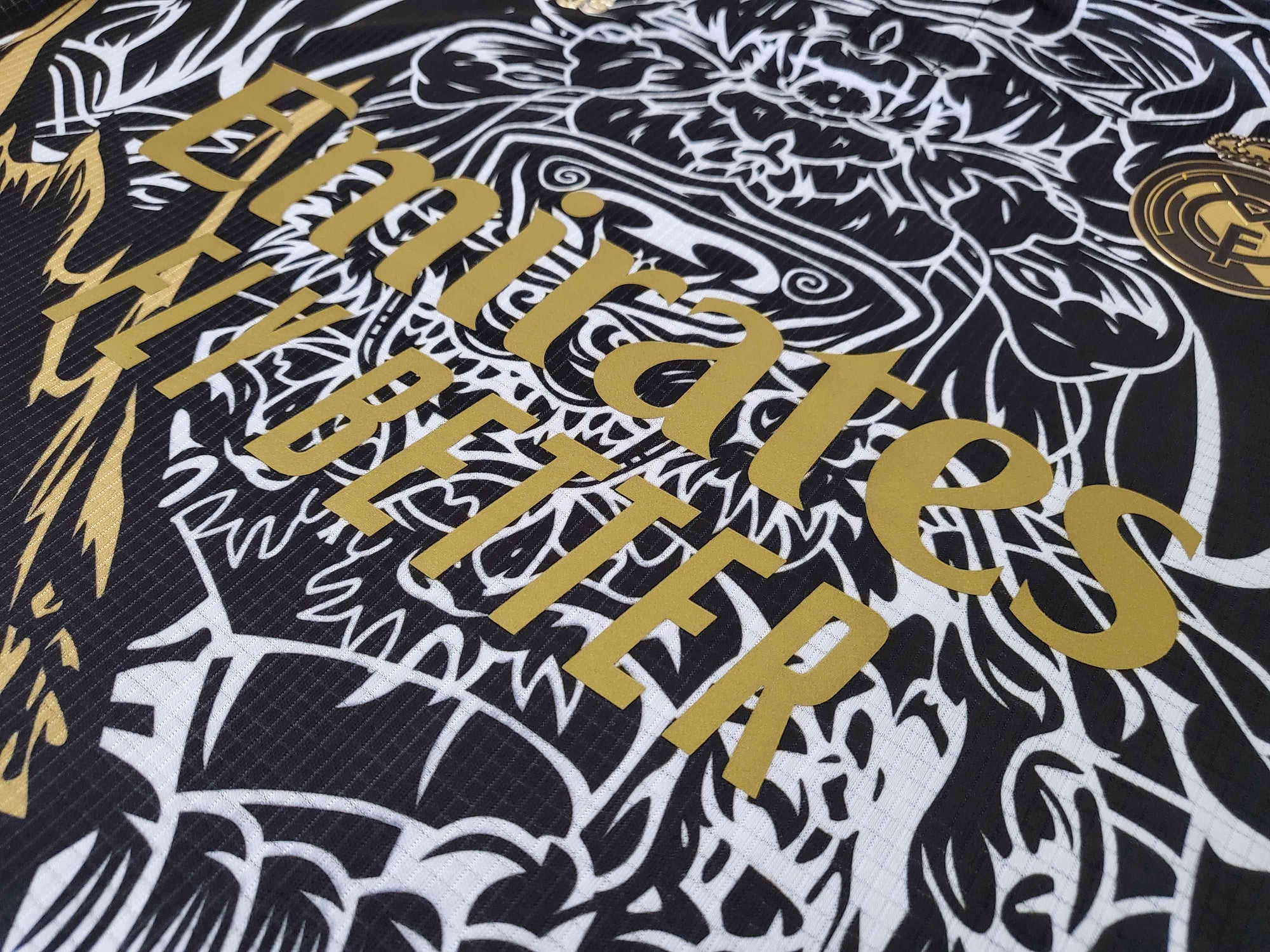 Camisa Real Madrid "Golden-White Dragon" 23/24 (Versão Jogador) | EDIÇÃO ESPECIAL
